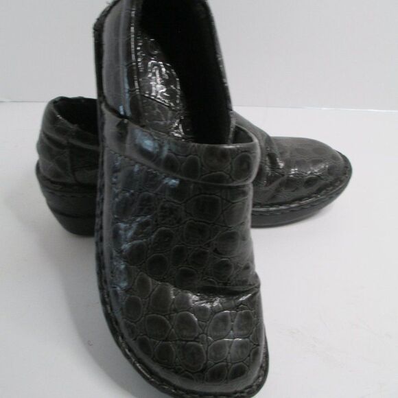 B.O.C. Born of Concept Gray Peggy Crocodile Print Slip-On Clogs Size 7.5/38.5 - Picture 16 of 16